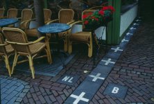 Baarle-Nassau_frontiÃ¨re_cafÃ©-1.jpg